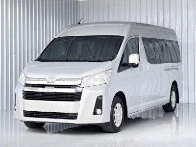 เช่ารถตู้ VIP พร้อมคนขับ (Commuter โฉมใหม่)